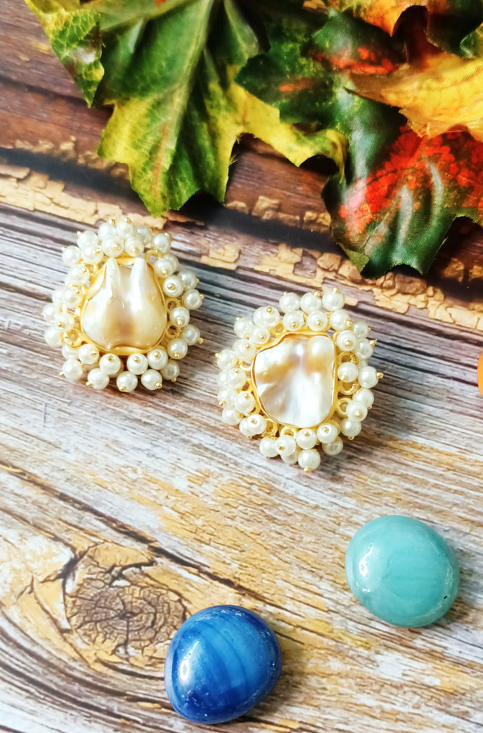 Messka Baroque Pearl Stud Earrings freeshipping - CASA ROZEN