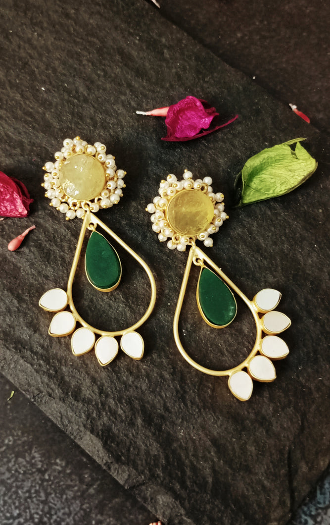 Tosska Green Stone Mother of Pearl Earrings freeshipping - CASA ROZEN